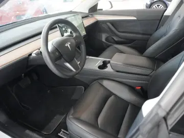 TESLA Model 3 LONGRANGE DUAL-MOTOR NAVI KAMERA PANO SH