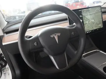 TESLA Model 3 LONGRANGE DUAL-MOTOR NAVI KAMERA PANO SH