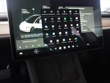 TESLA Model 3 LONGRANGE DUAL-MOTOR NAVI KAMERA PANO SH