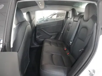 TESLA Model 3 LONGRANGE DUAL-MOTOR NAVI KAMERA PANO SH