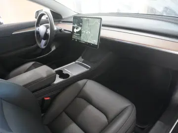 TESLA Model 3 LONGRANGE DUAL-MOTOR NAVI KAMERA PANO SH