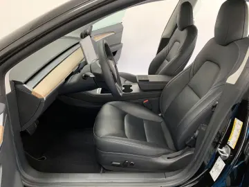 TESLA Model 3 Long Range Dual AWD Klima SHZ 360 Pano 8