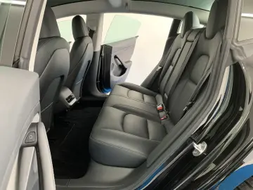 TESLA Model 3 Long Range Dual AWD Klima SHZ 360 Pano 8