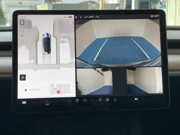 TESLA Model 3 Long Range Dual AWD Klima SHZ 360 Pano 8