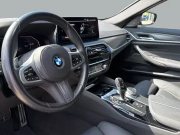 BMW M550i xDrive