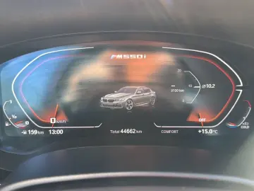 BMW M550i xDrive