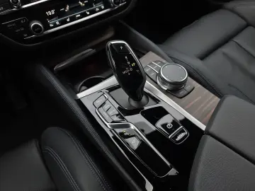 BMW M550i xDrive Lim M Sportpaket Pro Head-Up Standh