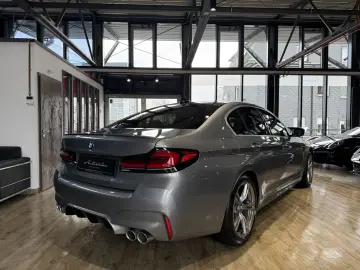 BMW M5  LASER ACC HUD H&K CARBON