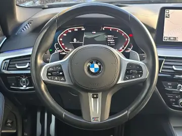 BMW 540 d xDrive M-Sport STNDHZ LASER H&K AHK LEDER