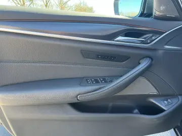 BMW M550i xDrive Limousine Head-UP AHK Laser