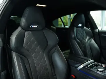 BMW M8 Competition Gran Coupé 1.H  Carbon B&W MwSt