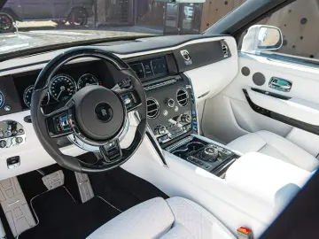 ROLLS ROYCE Cullinan MANSORY  FORGED CARBON ONLY 7600 KM