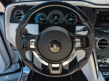 ROLLS ROYCE Cullinan MANSORY  FORGED CARBON ONLY 7600 KM