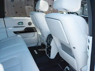 ROLLS ROYCE Cullinan MANSORY  FORGED CARBON ONLY 7600 KM