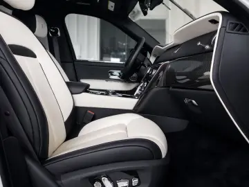 ROLLS ROYCE Cullinan BLACK BADGE 600 MANSORY CARBON