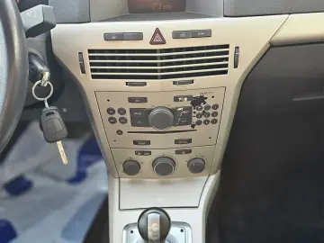 Opel Astra H 1.6i Automata 2008