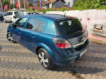 Opel Astra H 1.6i Automata 2008