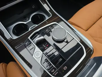 BMW X5 xDrive40i 22 Zoll AHK M Sportpaket Komfortsit