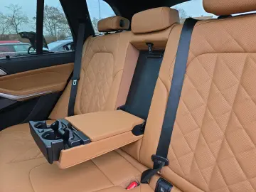 BMW X5 xDrive40i 22 Zoll AHK M Sportpaket Komfortsit