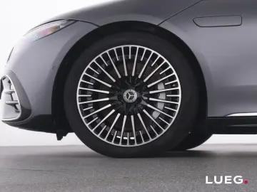 MERCEDES-BENZ EQS 580 4M AMG