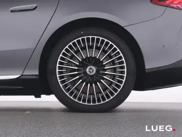 MERCEDES-BENZ EQS 580 4M AMG