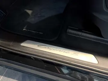 PORSCHE Cayenne S E-Hybrid HA-Lenkung InnoDrive Head-Up