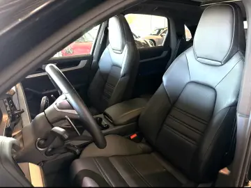 PORSCHE Cayenne S E-Hybrid HA-Lenkung InnoDrive Head-Up