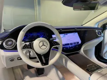 MERCEDES-BENZ EQS 580 4M AMG