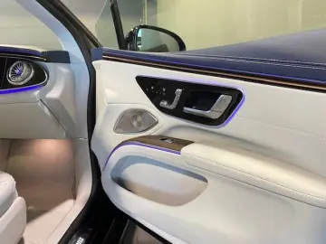 MERCEDES-BENZ EQS 580 4M AMG
