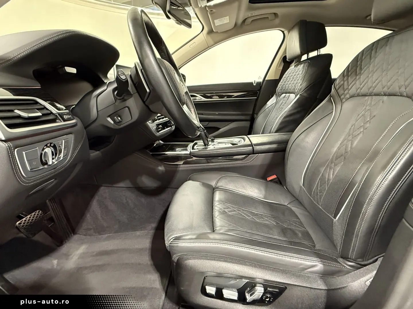 BMW 750i xDrive Limousine Standhzg AHK Massage GSD