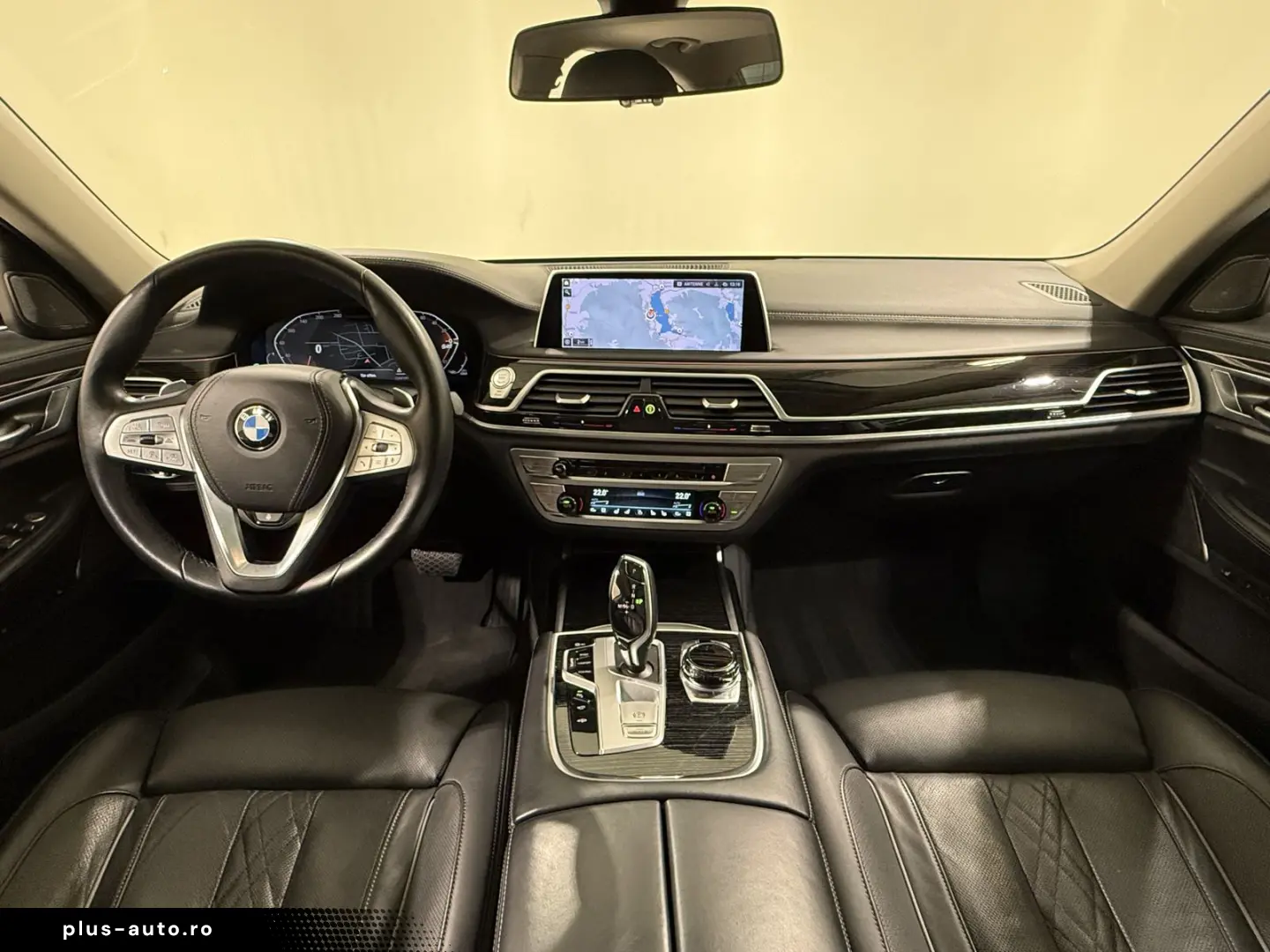 BMW 750i xDrive Limousine Standhzg AHK Massage GSD