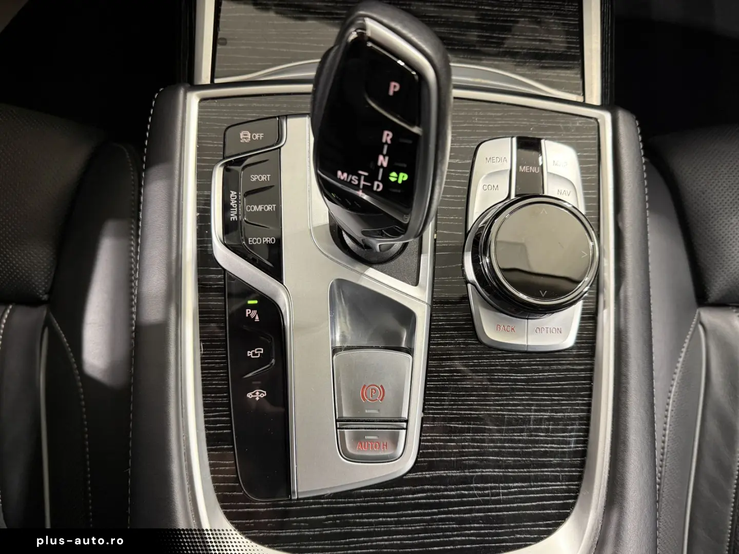 BMW 750i xDrive Limousine Standhzg AHK Massage GSD