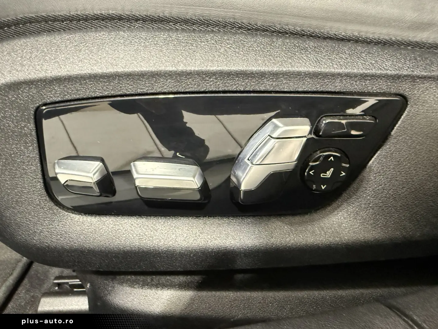 BMW 750i xDrive Limousine Standhzg AHK Massage GSD