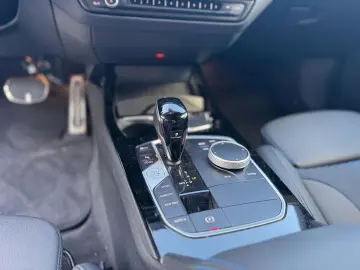 BMW 218i Gran Coupe M-Sport ABSTANDSTEMP PANO KAMERA