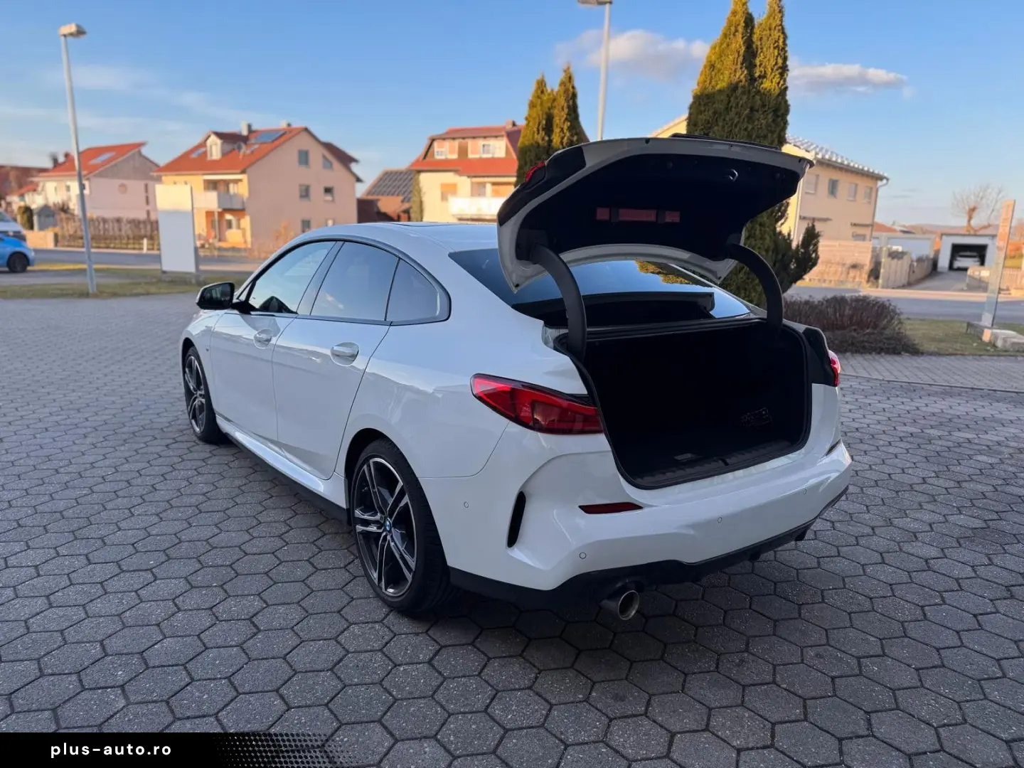 BMW 218i Gran Coupe M-Sport ABSTANDSTEMP PANO KAMERA