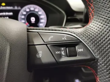 AUDI A5 Sportb. 40 2.0 TDI quattro S line Compet.Pake