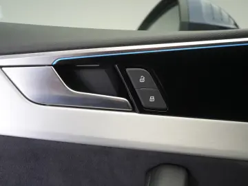 AUDI A5 40 TDI S tronic S line ACC Kamera HUD Virtual