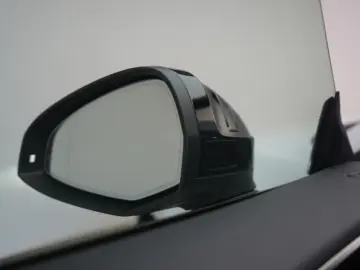 AUDI A5 40 TDI quattro S tronic S line Navi ACC Kamer