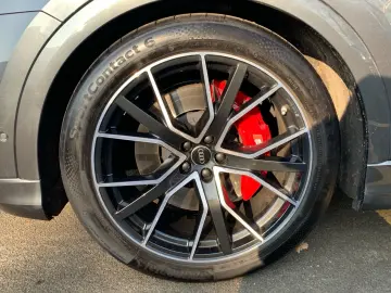 AUDI SQ8 TFSI quattro tiptronic PANO B&O VALCONA AHK