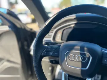 AUDI SQ8 4.0 TFSI quattro competition plus