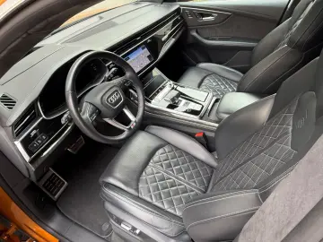 AUDI SQ8 4.0 TFSI quattro VOLLAUSTATTUNNG SONDERAUSST