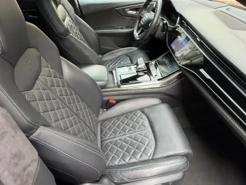 AUDI SQ8 4.0 TFSI quattro VOLLAUSTATTUNNG SONDERAUSST