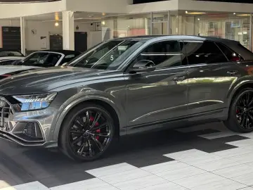 AUDI SQ8 4.0 TFSI qu. Head-Up B&O StHzg Massage 23