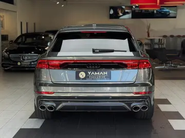 AUDI SQ8 4.0 TFSI qu. Head-Up B&O StHzg Massage 23
