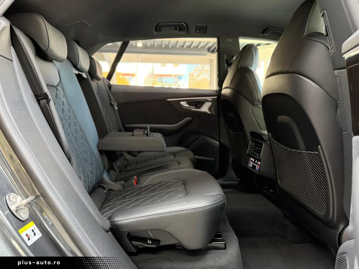 AUDI SQ8 4.0 TFSI qu. Head-Up B&O StHzg Massage 23