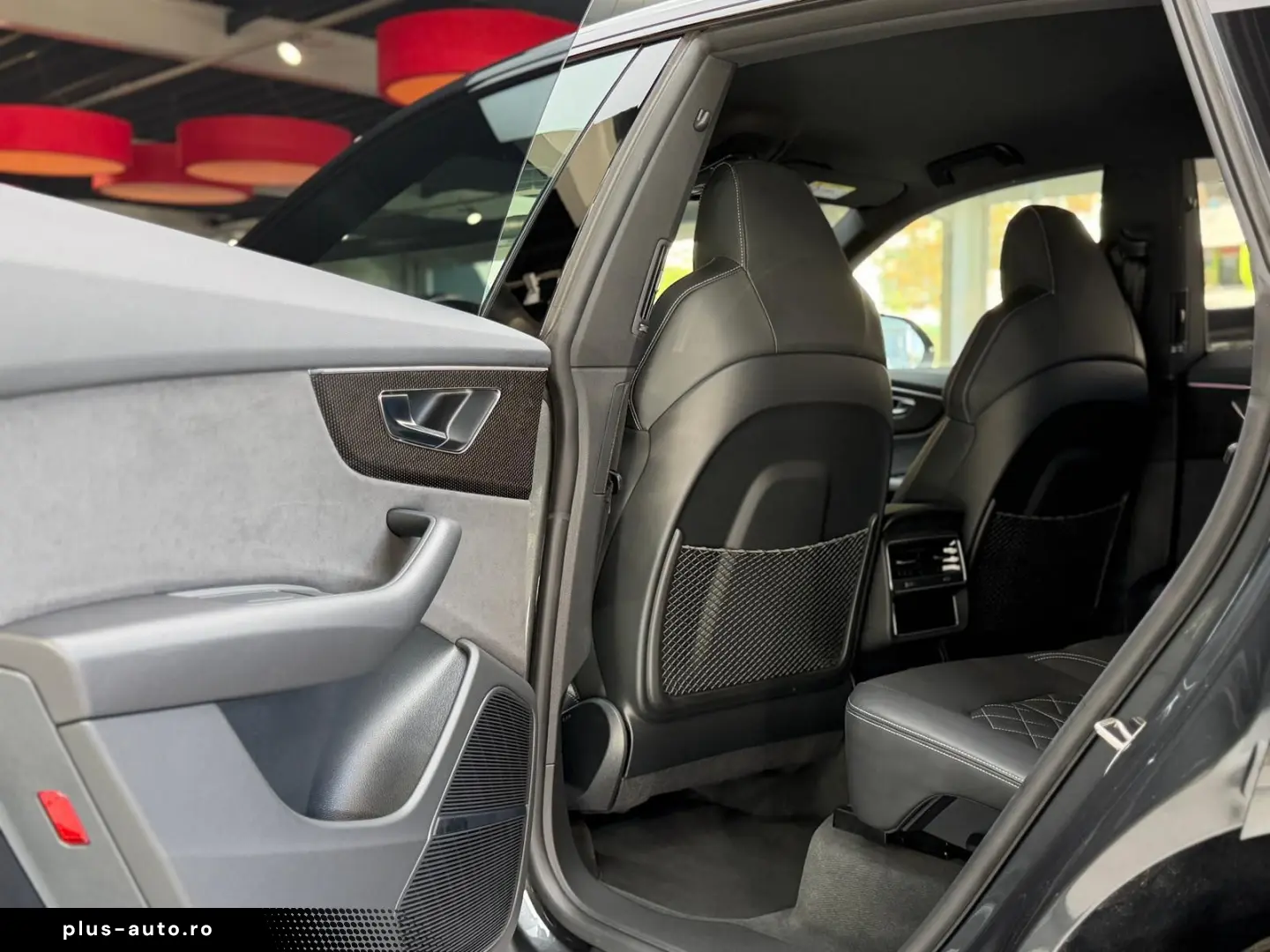 AUDI SQ8 4.0 TFSI qu. Head-Up B&O StHzg Massage 23