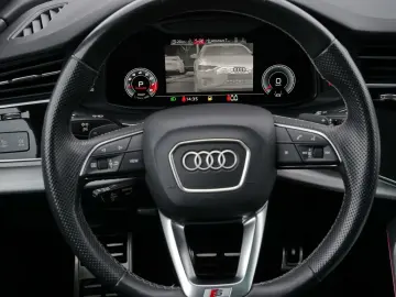 AUDI SQ8 TFSI AHK Air Nacht Stand B&O Pano Matrix HuD