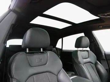 AUDI SQ8 TFSI AHK Air Nacht Stand B&O Pano Matrix HuD