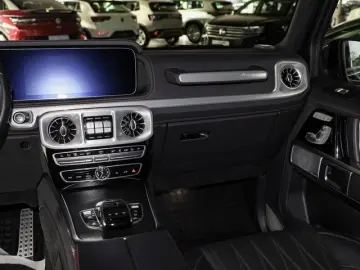 MERCEDES-BENZ G 400 d