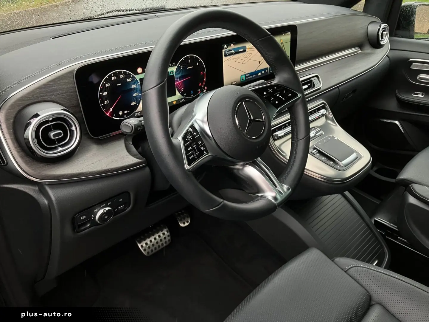 MERCEDES-BENZ V 300 EXCLUSIVE PANO STANDH DISTON BUR&hellip;
